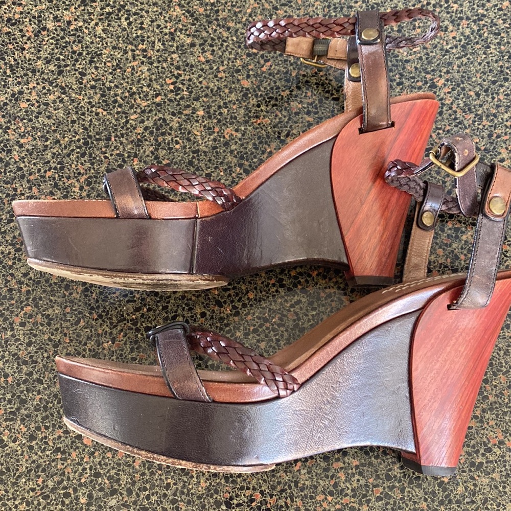 Women Shoes UGG Collection Lather Wood Brown Size 9